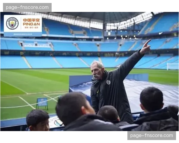 曼城青训学院与本地学校合作，推出“学术与足球并重”培养计划