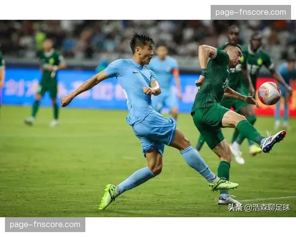 【2026年4月中超联赛·人物·专访深度对话深圳队年轻后腰：解读其在由守转攻中的传球选择